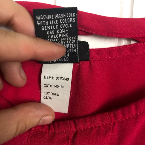 TORRID GEORGETTE CRISSCROSS BACK TANK TOP - Picture 6 of 6